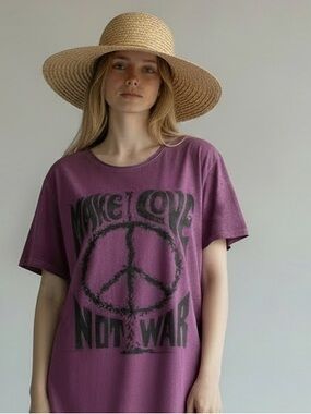 JADED GYPSY MAKE LOVE NOT WAR OVER DYED T-SHIRT
